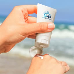 Sunscreen Tube - 30ml - image 3