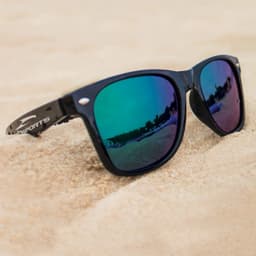 Malibu Premium Sunglasses - image 3