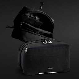 Swiss Peak Toiletry Bag - image 4