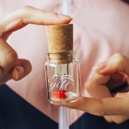 Bottle Flash Drive 8GB - image 4
