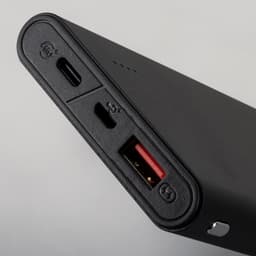 Dash 18W PD Power Bank - image 2