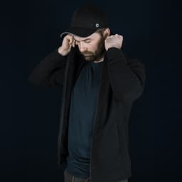Swiss Peak Urban Hoodie - image 8