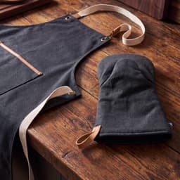 Keepsake Canvas Apron & Oven Mit Set - image 9
